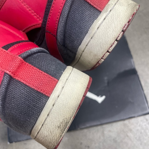 2012 Air Jordan 1 Retro AJKO Bred - Picture 5 of 10